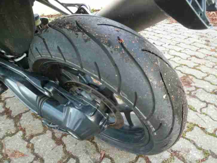 BMW K 1200 R TÜV neu, ESA, Laser Auspuff, ABS, Heizgriffe, Scheckheftgepflegt,