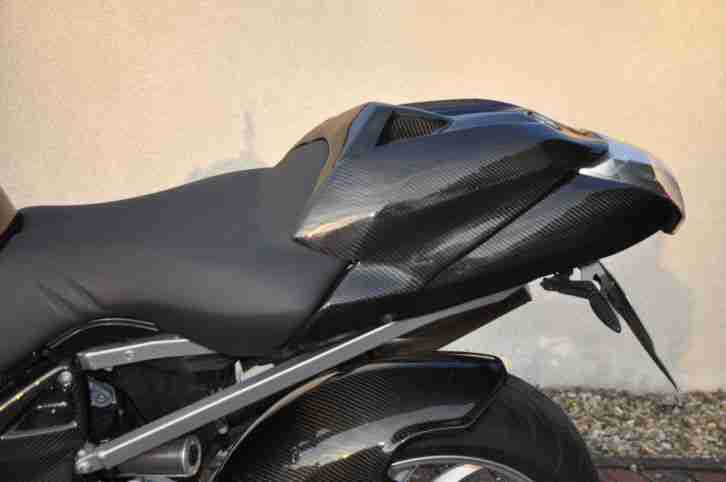 BMW K1200R Carbon