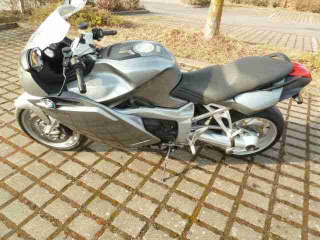 BMW K1200S EZ 03/05, Scheckheft BMW gewartet, 110 tsd km; TÜV 04/18 fahrbereit