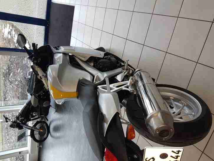 BMW K1200S / Um- und Unfallfrei