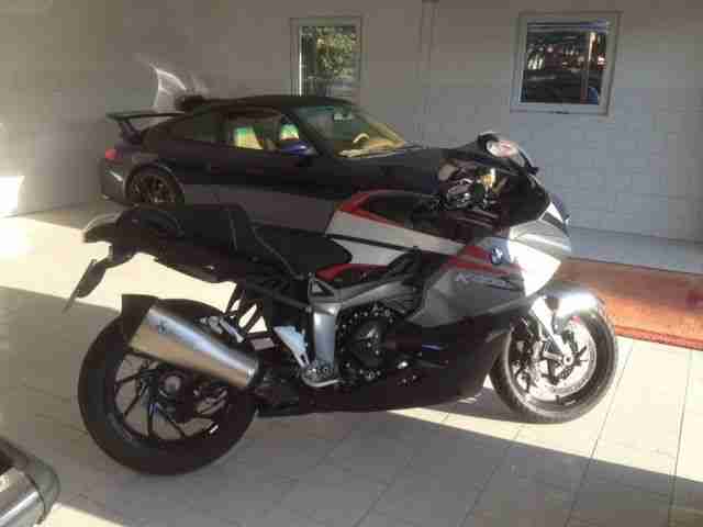 BMW K1300S im Topzustand max. Ausstattung erst 9250 Km gelaufen