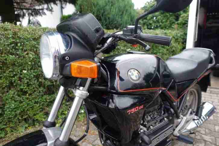 BMW K75