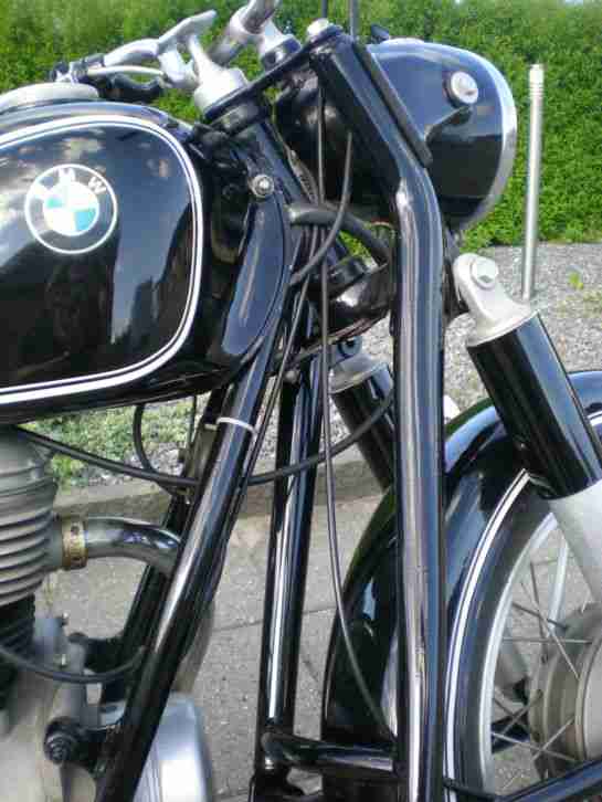 BMW R26