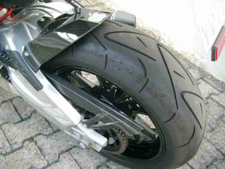 BMW S 1000RR, 1. Hand, wie neu, BMW-Carbon-Kit