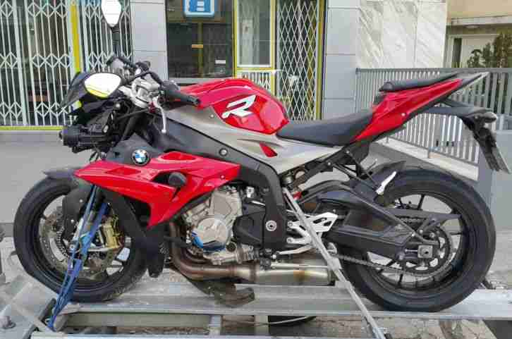 S1000R with 5500km 11 2015 accident bike