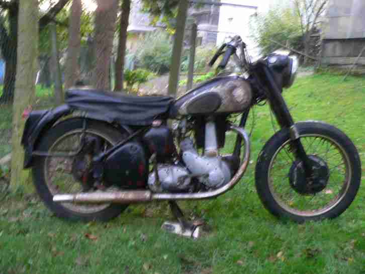 BSA B 33