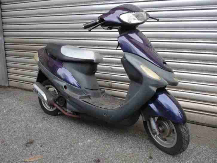 Baotian Roller Motorroller