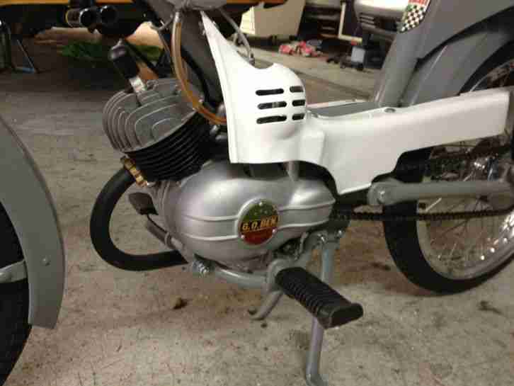 Benelli M3V Moped 1977 restoriert Alu Hochschulterfelgen
