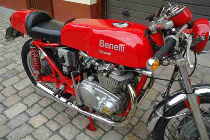 Benelli Tornado 650S aus 1974 / Caferacer