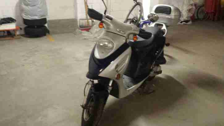 Benzhou Roller 50 ccm mit wenig Kilometern