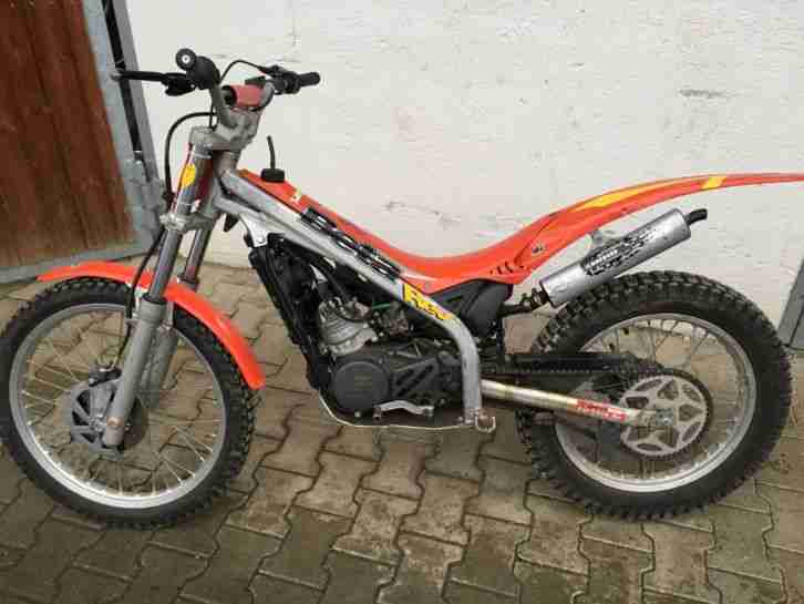 Beta Rev 50 Junior Trial Moped Trail