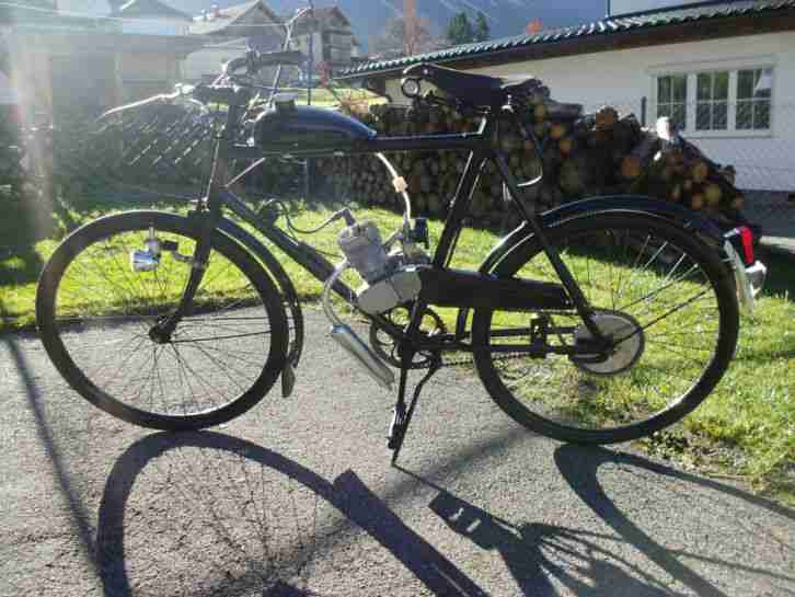 Biete Schweizer Militärfahrrad von 1931 mit Hilfsmotor