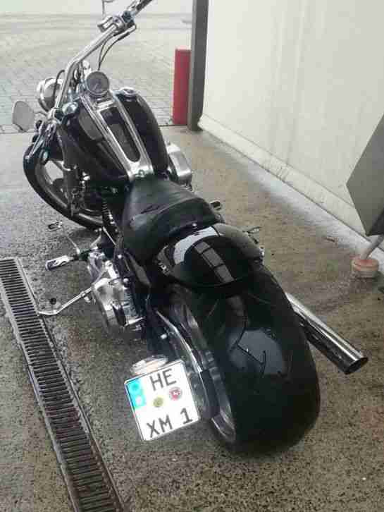 Biete geile Harley Rocker Custom mit 280er Reifen hinten...Hammerteil