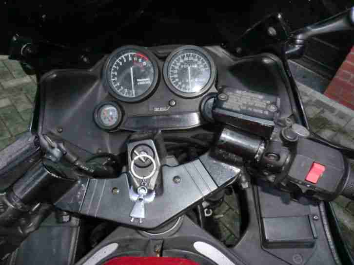 Biete meine zuverlässige ZX10 zum Kauf an