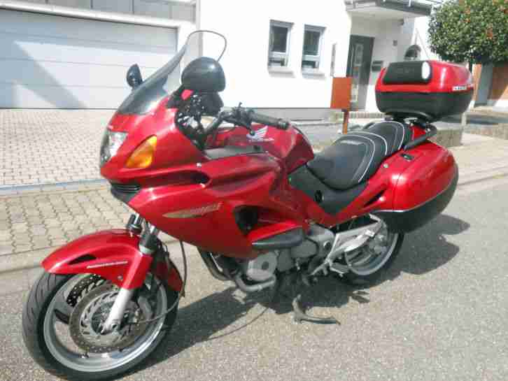 Bildschöne Honda Deauville; Bj.03;Tüv 7/18;Garmin-Navi;Topcase;Garage;TOPZUSTAND