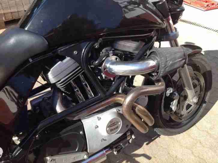 Buell M2 Cyclone, Ez.:'2000