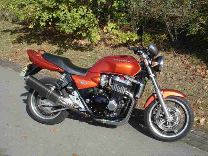 CB 1300 Superfour SC40, EZ 05/99, 37.450 km, offen, Garagenfahrzeug, sehr selten
