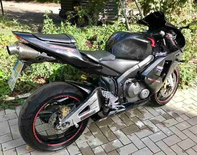 CBR 600 RR mit Extras