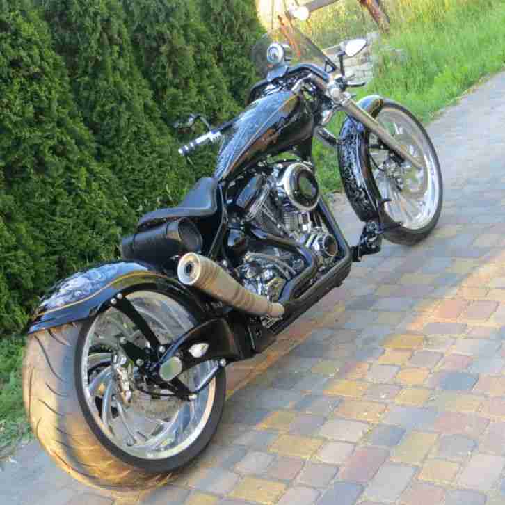 CUSTOM BIKE HARLEY BOBBER OLD SCHOOL 2015