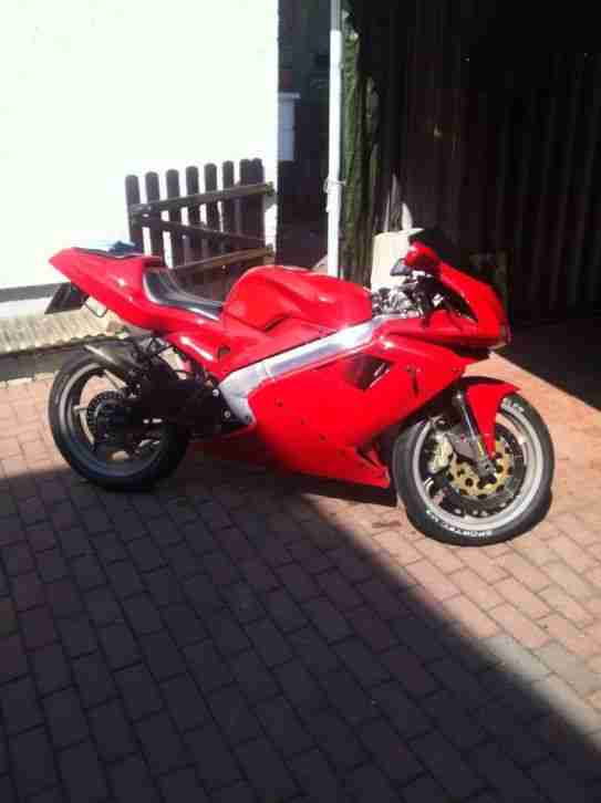 Cagiva Mito 125 Rot