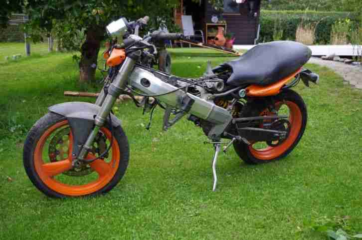 Cagiva Planet Raptor 125 in Teilen Motor