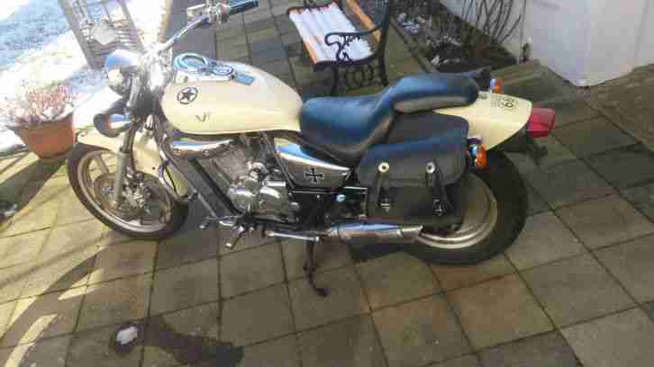 Chopper Daelim VT 125 Motorrad Kawasaki Suzuki Honda Yamaha