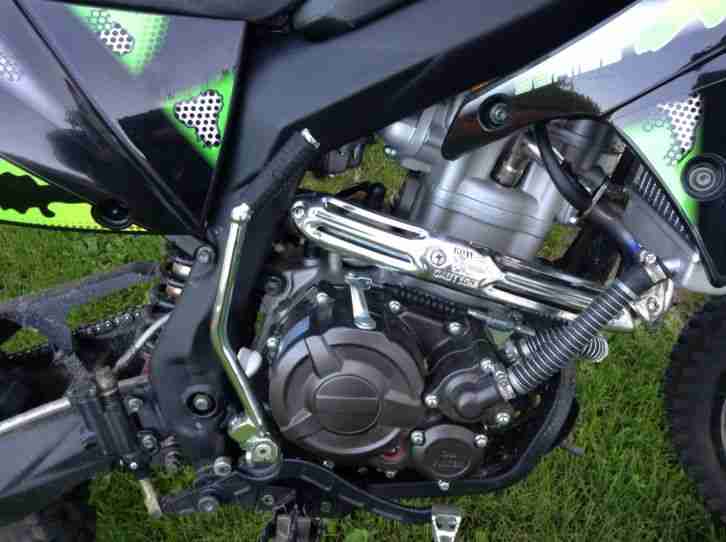 Cross-Motorrad