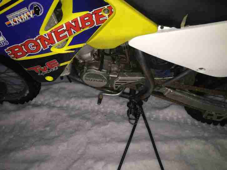 Cross Suzuki RM85