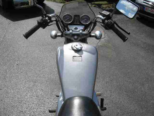 DAELIM VS 125 aus Baujahr 1997 mit Papieren und Schlüssel der Motor LÄUFT