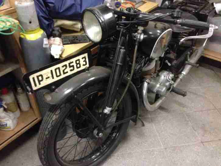 DKW Block Motorrad Oldtimer Baujahr 1938
