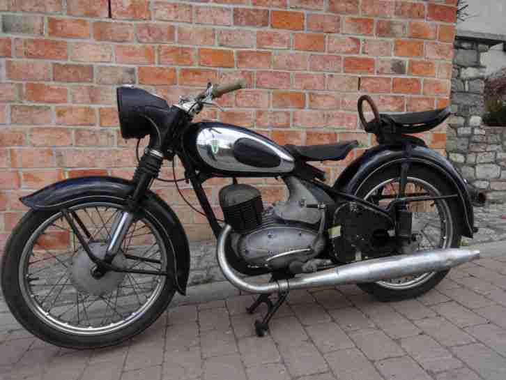 DKW RT 200 / 2 Baujahr 1955 zur Restauration , originalzustand