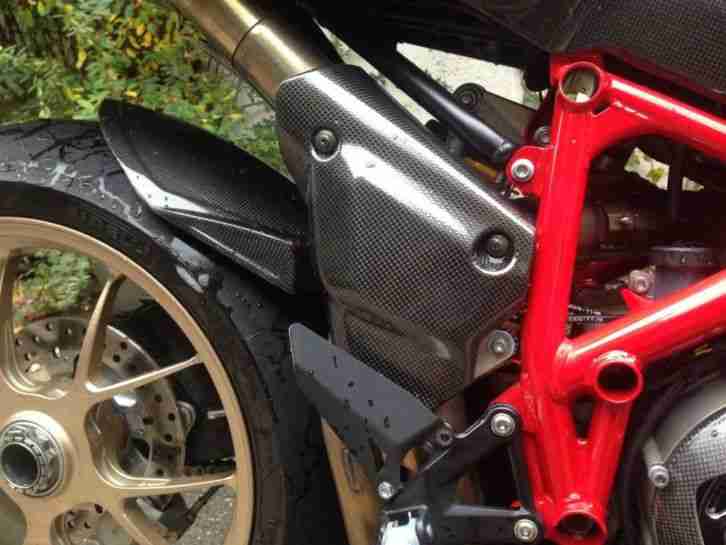 Ducati 1098R viel