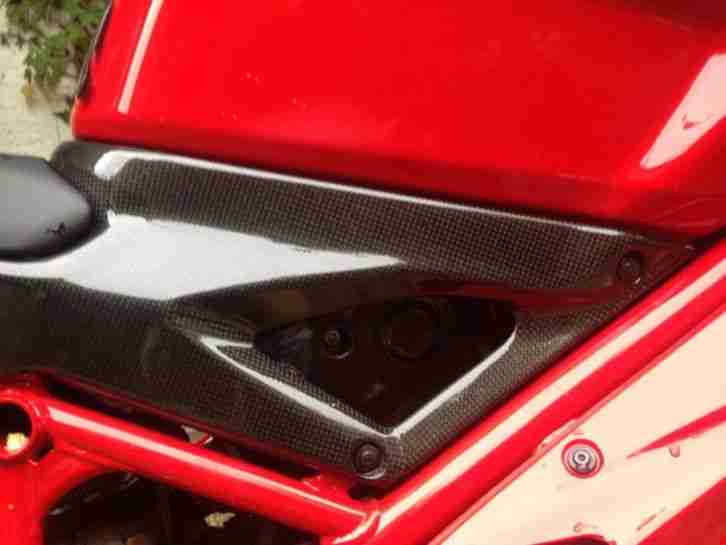 DUCATI 1098R viel optimiert erst 2800km, ohne Erstzulassung, dt Modell NP 40000€
