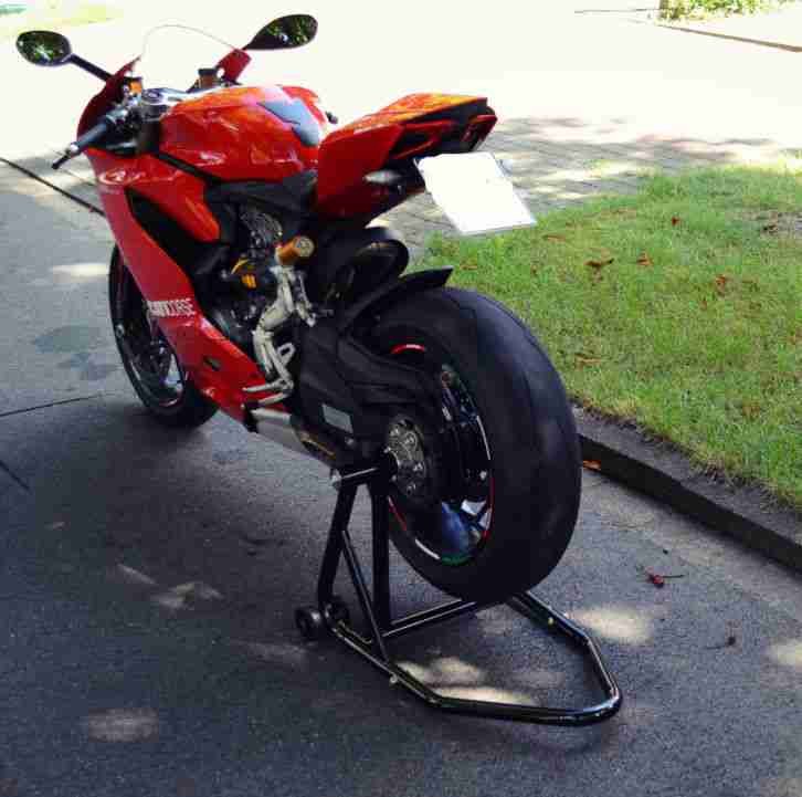 DUCATI 1199 PANIGALE 2013 MODEL