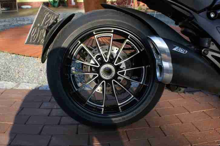 DUCATI DIAVEL Ez. 2013 Nur 12400km. Top Zustand !!!! AB 1  ЄOHNE MINDESTPREIS