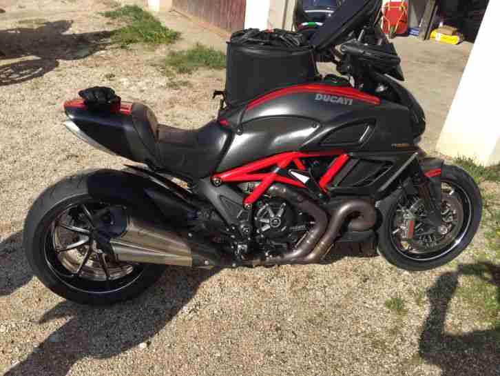 DIAVEL RED CARBON EXLUSIV