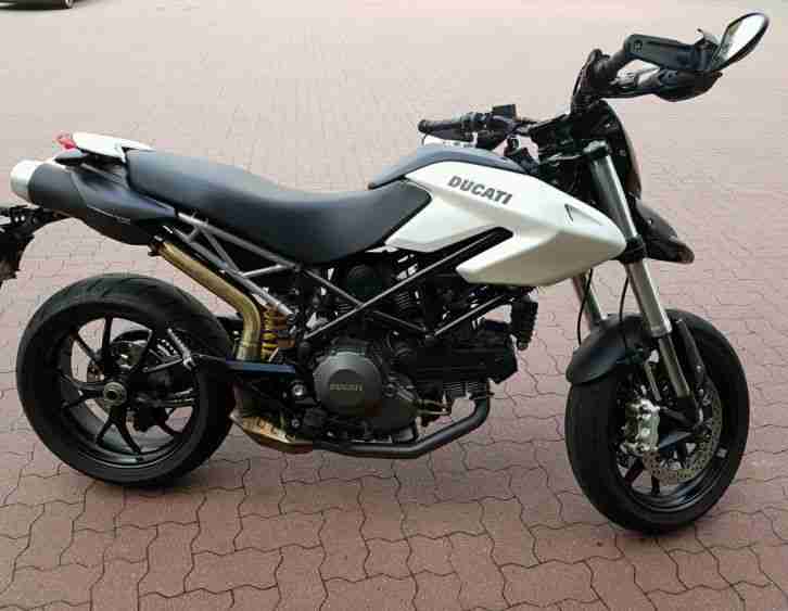 DUCATI Hypermotard 796