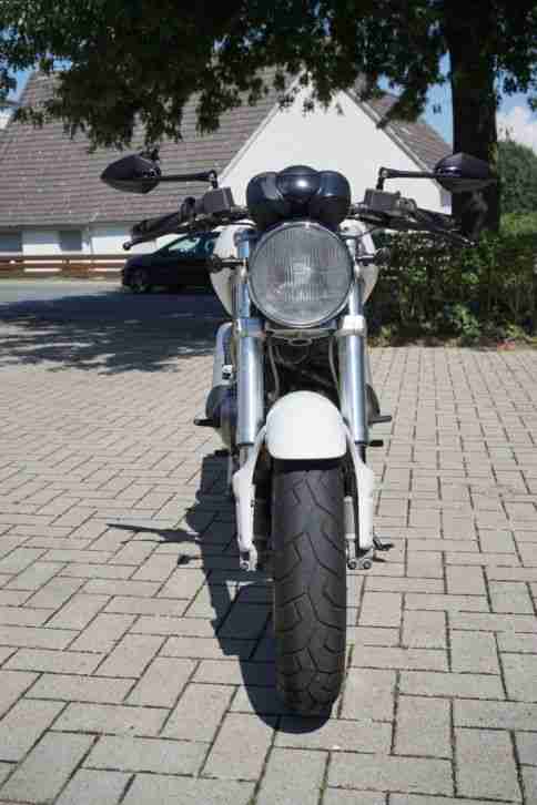 DUCATI Monster 620
