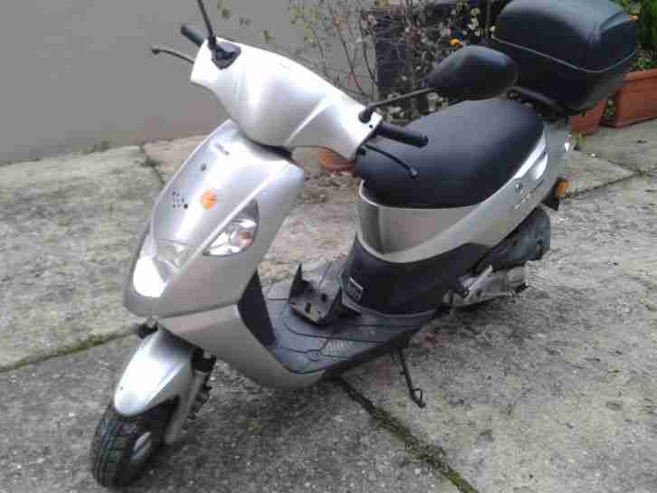 Daelim Cordi 50 ccm- Roller