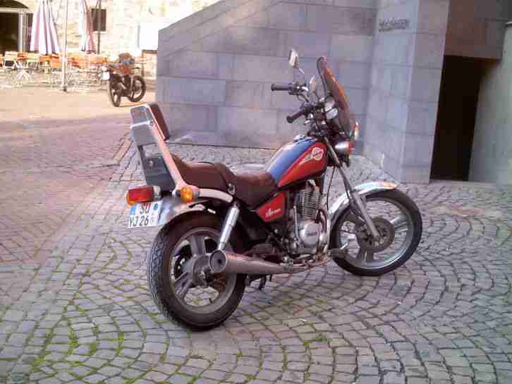 Daelim VC 125 F customized