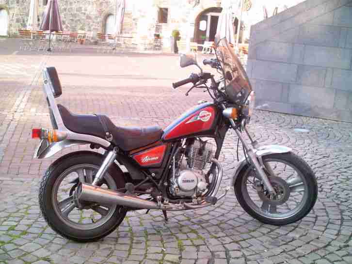 Daelim VC 125 F customized