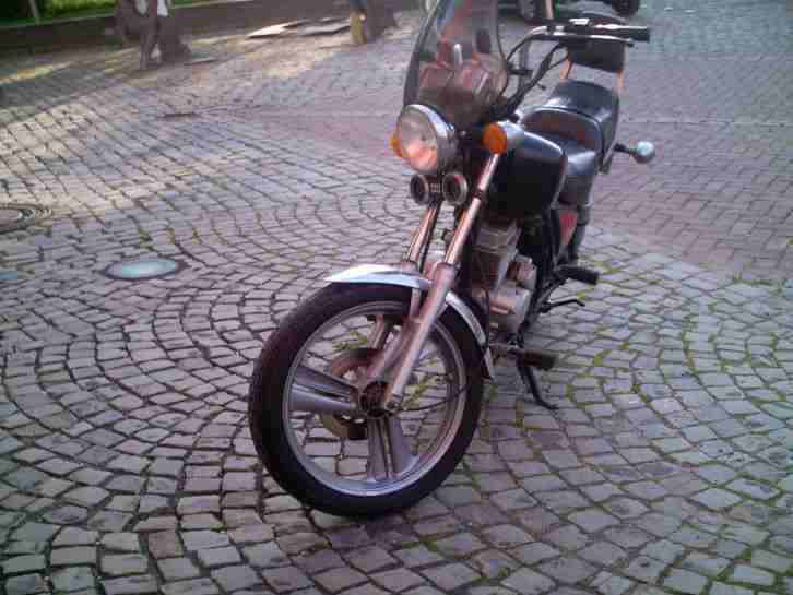 Daelim VC 125 F customized