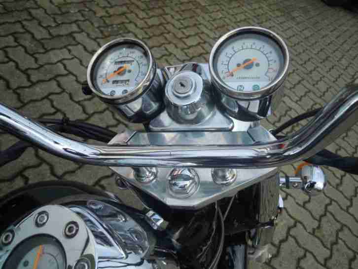 Daelim VL 125 Chopper gebraucht 14 PS guter Zustand vom Händler