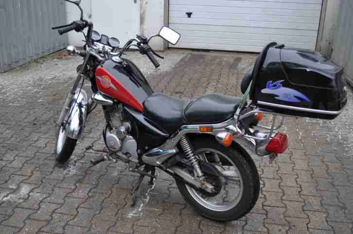 Daelim VS 125 F Chopper mit Topcase mit 2