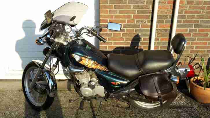 Daelim VS 125 F, Tüv neu, mit Satteltaschen, EZ 05.1999, 9 KW