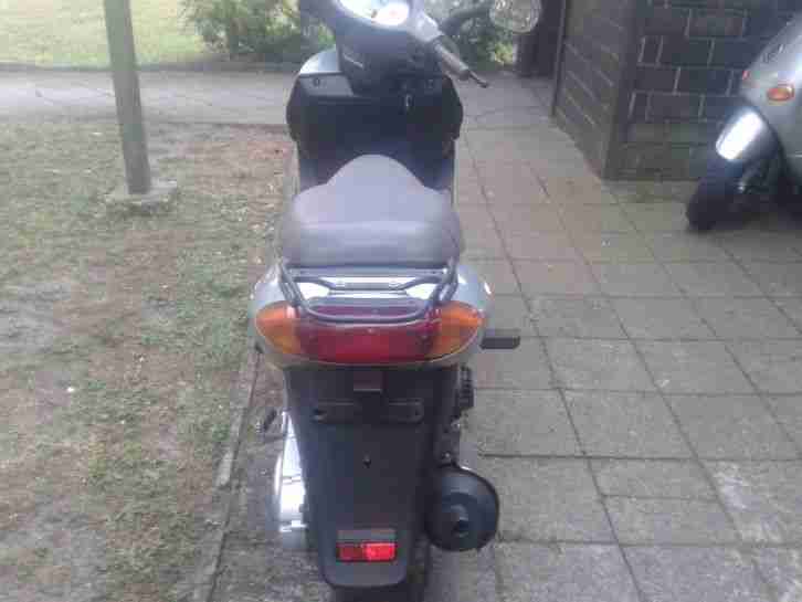 Daelim otello SG 125f 125ccm Motorroller