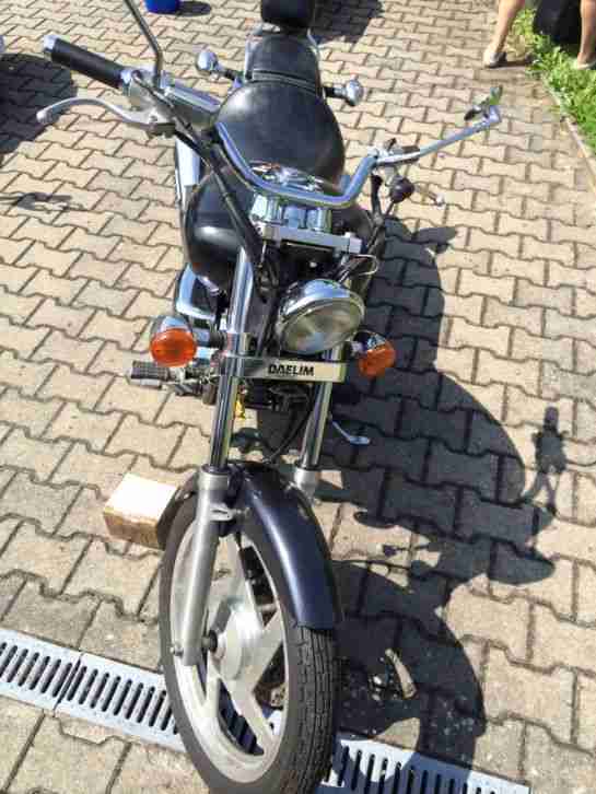 Daelim vt 125