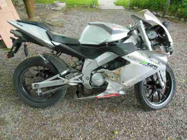 Derbi GPR 125 2T Unfallfahrzeug