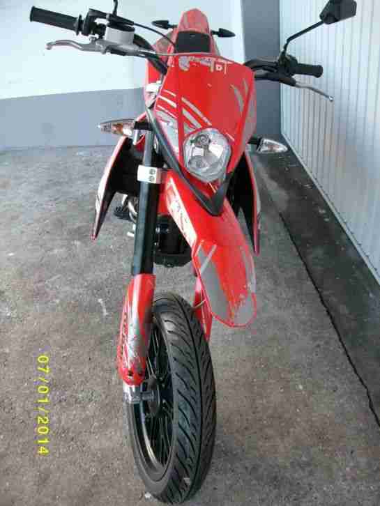 Derbi Senda 125 DRD SM Supermoto