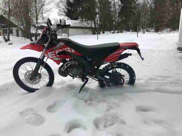 Derbi Senda X-Treme 50 Schwarz-Rot - Derby Senta - Moped